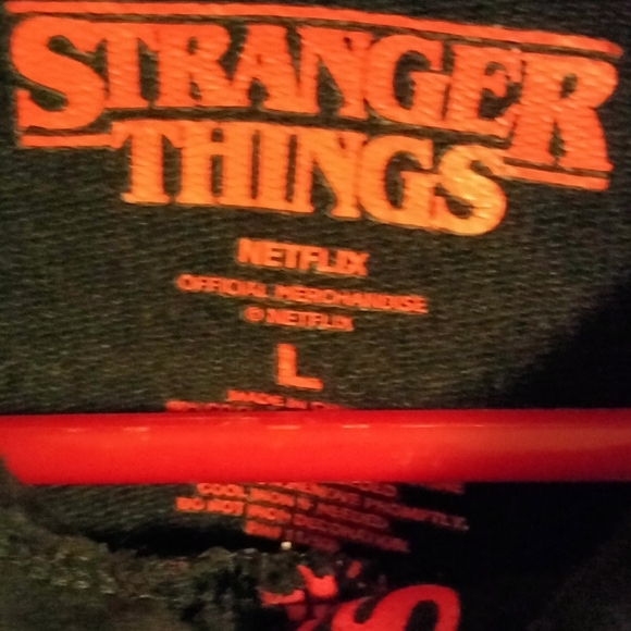 Stranger things pullover - Picture 5 of 5